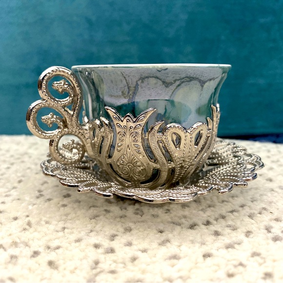 Colorful Turkish tea set with silver cup holders and saucers - Picture 7 of 8